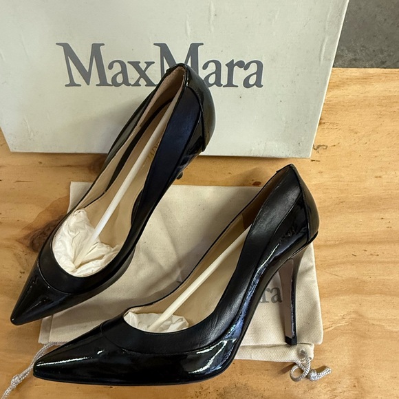 MaxMara Black Patent Leather Heels - Picture 2 of 4